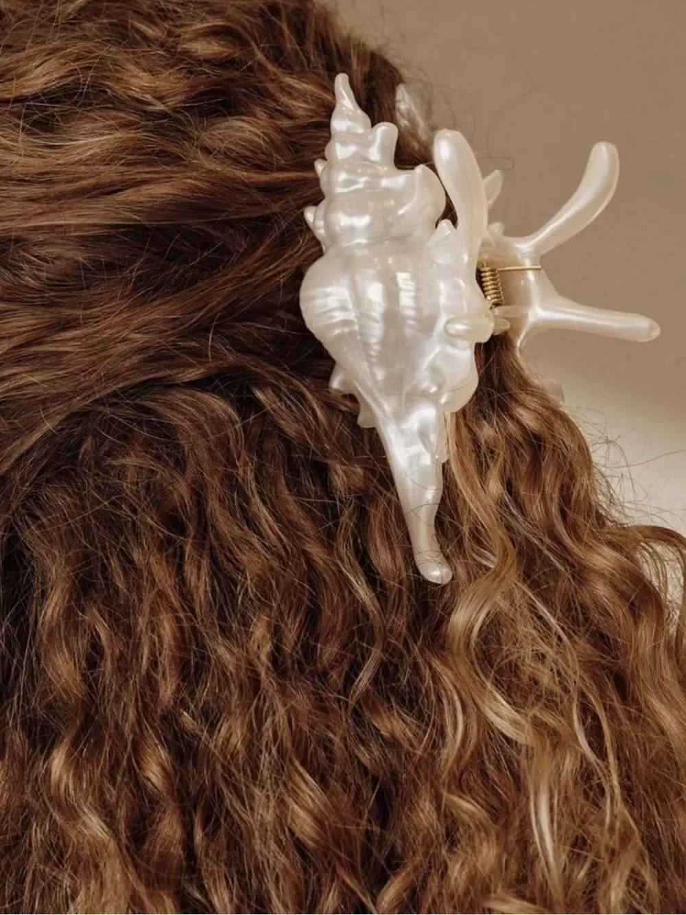 Shell Hair Claw Clip S1410